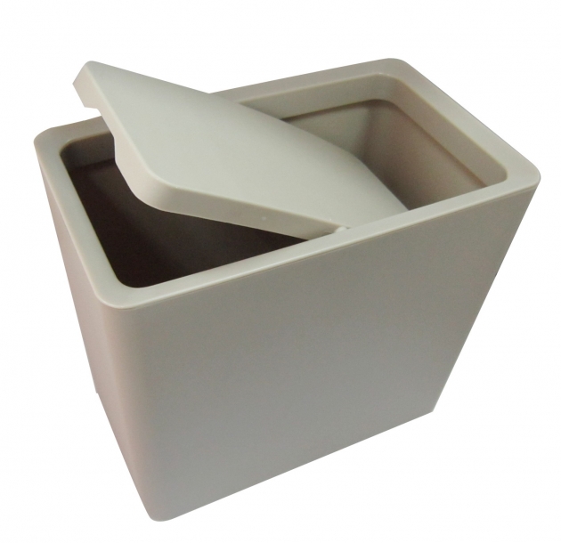 GS-81(W) / Trash can with steel board at the bottom (BEIGE) 1